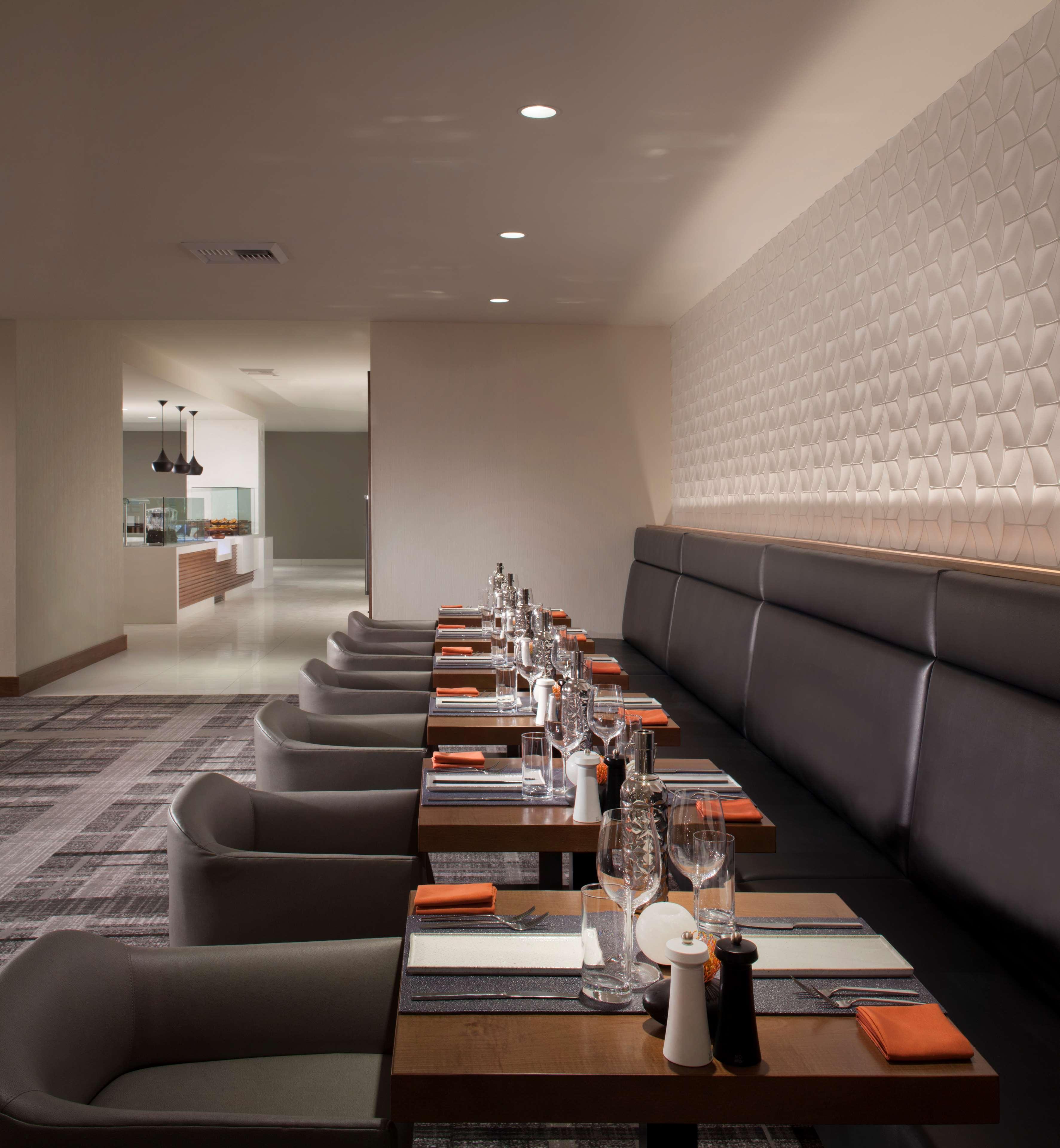 Hyatt Regency Angeles International Airport Hotel Los Ángeles